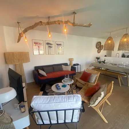 Avec Piscine, Wifi Et Jardin Au Coeur Des Abatilles, Proche Et Commerces - Fr-1-374-202 Arcachon