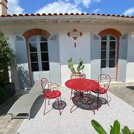 ヴィラ Avec Piscine, Wifi Et Jardin Au Coeur Des Abatilles, Proche Et Commerces - Fr-1-374-202 *