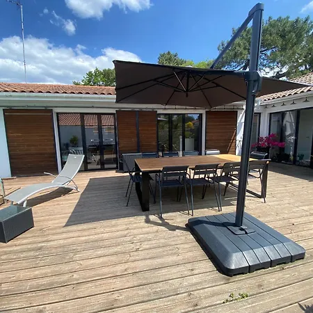 Avec Piscine, Wifi Et Jardin Au Coeur Des Abatilles, Proche Et Commerces - Fr-1-374-202 ヴィラ *